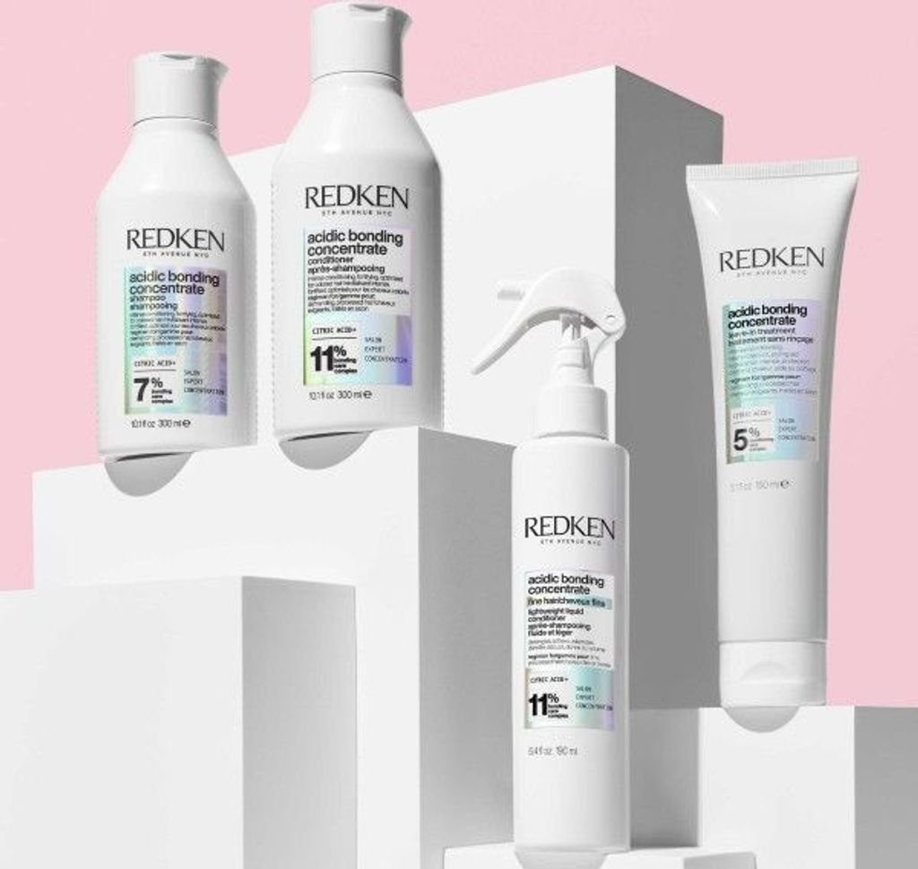 Redken Acidic Bonding Concentrate Lekka odżywka w płynie Zdjęcie produktu 2