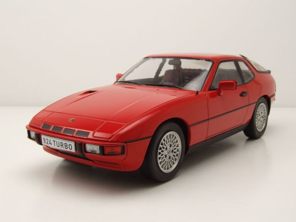 Porsche 924 Turbo 1979 rot Modellauto 1:18 MCG Produktbild 