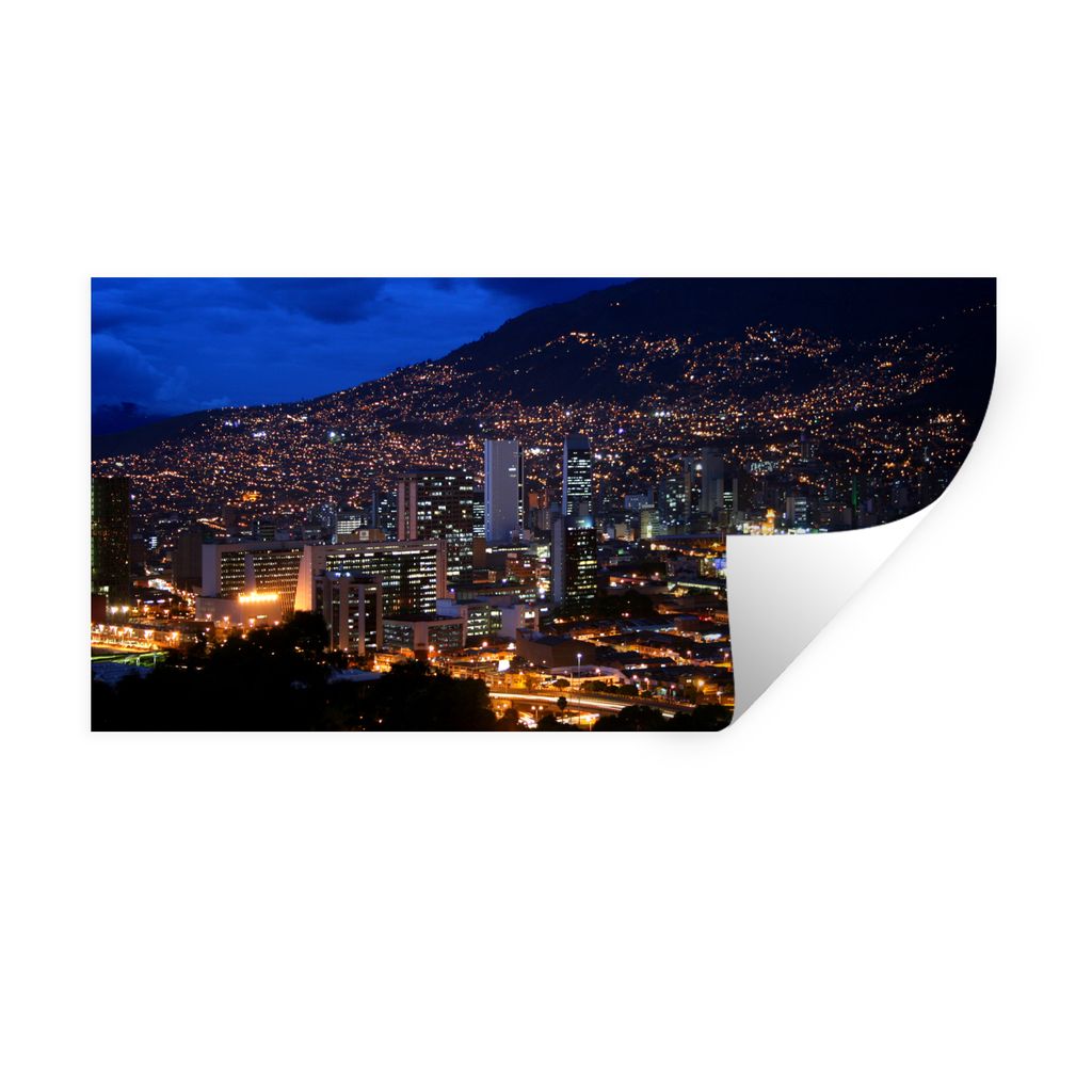 MuchoWow Wandtattoo Wandsticker Wandaufkleber Luftaufnahme von Medellín in Kolumbien bei Nacht 80x40 cm Selbstklebend und Repositionierbar - Auf...