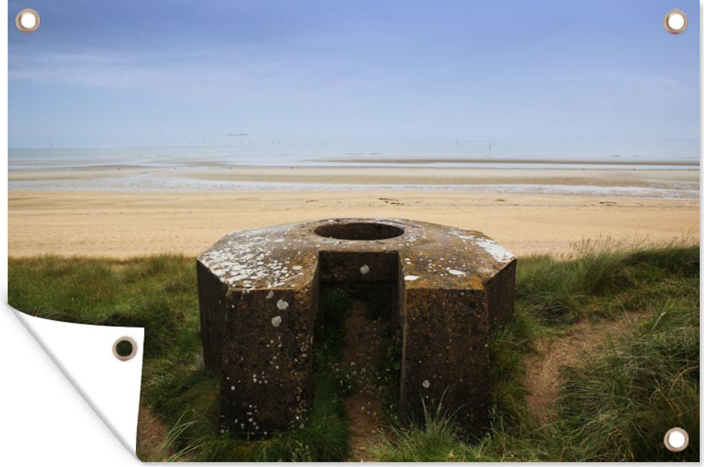 MuchoWow 60x40 cm Outdoor-Poster Gartendeko Sichtschutz Garten Poster für den Garten Ein Bunker, der während des D-Day benutzt wurde