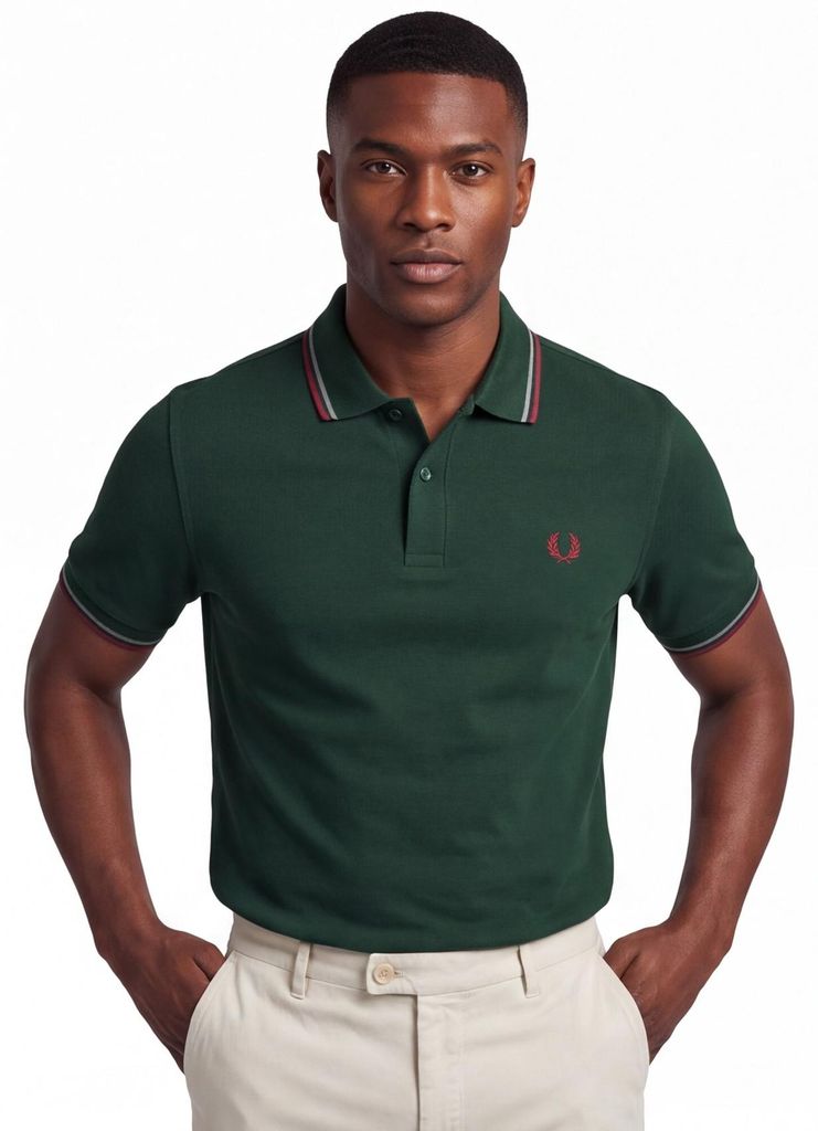 Fred Perry Poloshirt dunkelgrün normale Passform kurze Produktbild 