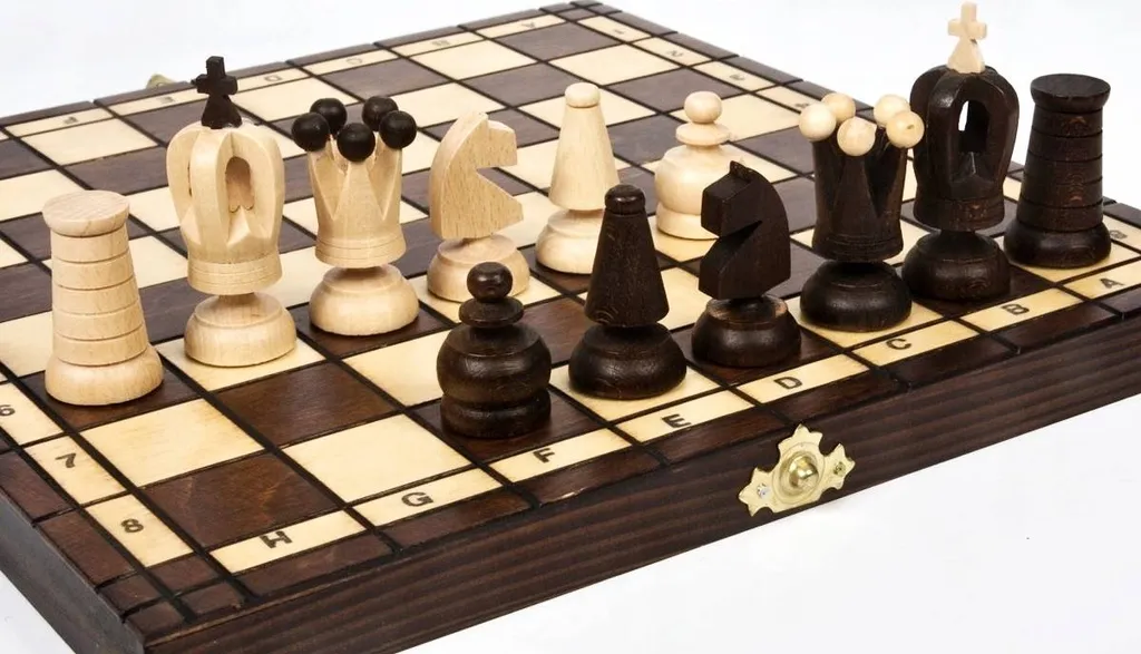Jeu d'échecs compact 28cm MAGIER - Idéal pour initiation et transport - 4