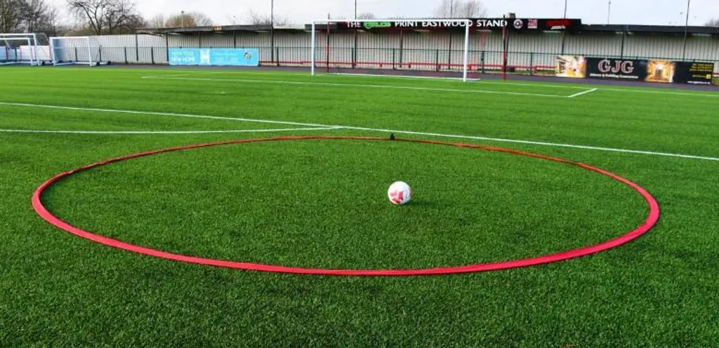 Cercle de passes Tiki Taka Precision Football pour exercices de rondo