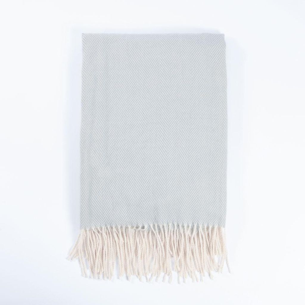 HOME DELUXE Wolldecke MILA Grau - 140 x 200 cm | Wolldecke Grau, Decke Grau, Kuscheldecke Grau,