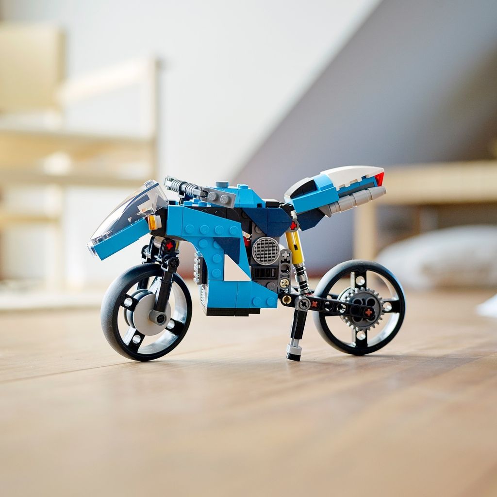 LEGO 31114 Creator 3-In-1 Geländemotorrad aus Bausteinen Produktbild 19