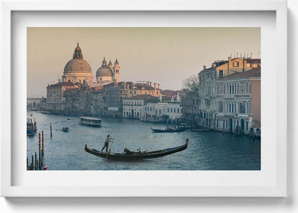 Gondel in Venedig - Italien– Wandbild mit Rahmen – Gerahmtes Bild – Wanddekoration – 60x40 cm – Schwarz Rahmen