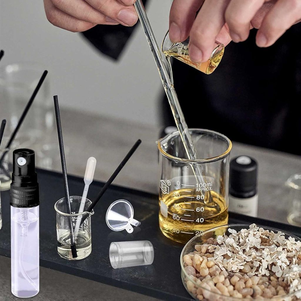 Nachfüllbare Parfumzerstäuber Set von 30 - 5ml Mini Sprühfläschchen - Unterwegs Parfumzerstäuber