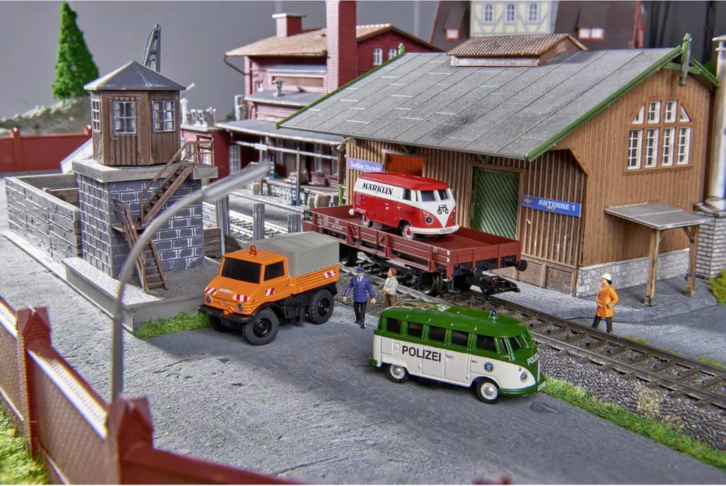 Unimog U406 Carson 1:87 RTR avec télécommande 2.4GHz et LED intégrées - 12