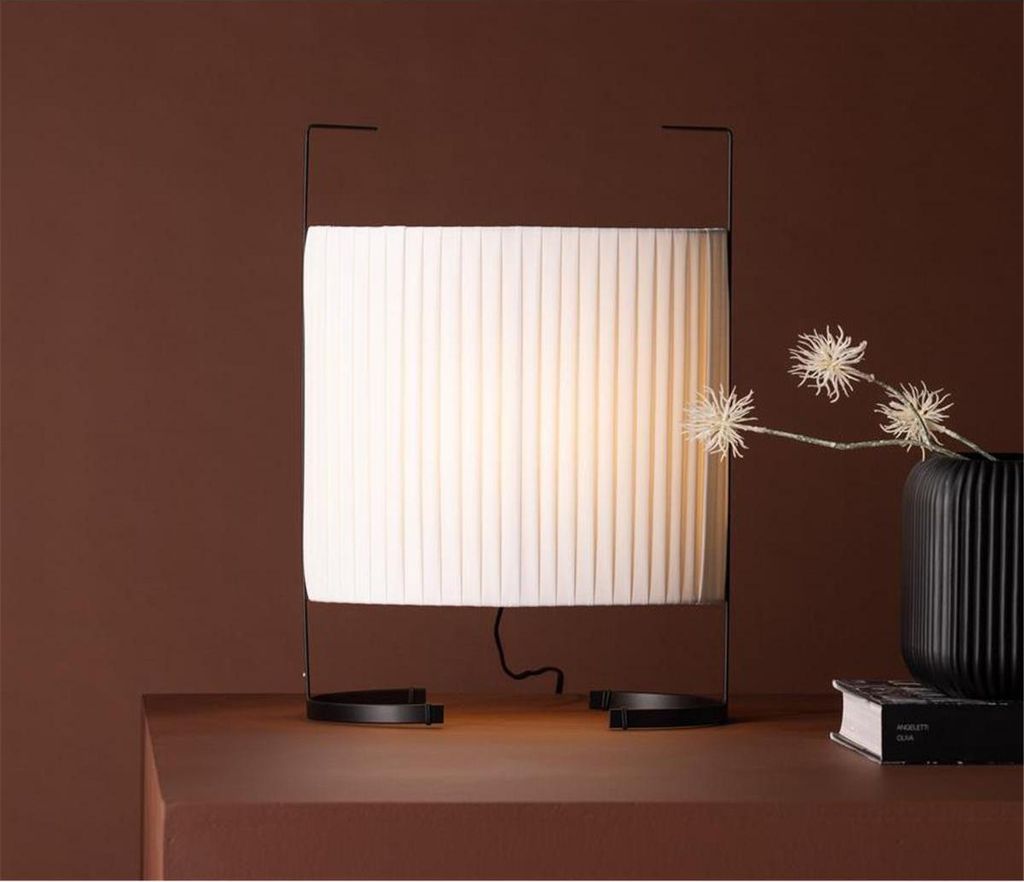 Tischlampe RENNES Nachttischlampe - Lampe aus Leinenschirm und in modernem Design
