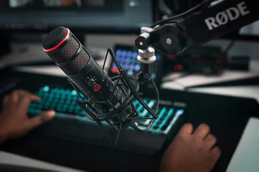 Microphone dynamique RØDE XDM-100 avec bras PSA1+ pour setup gaming - 18