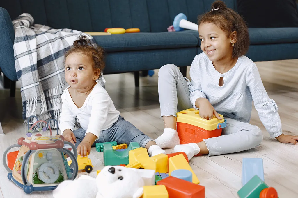 Cube éducatif interactif pour occuper et éveiller bébé sans s'ennuyer - 4