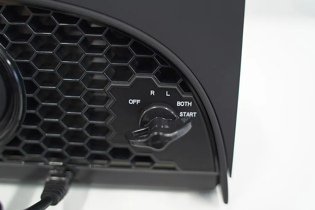 Joug de simulation Honeycomb Alpha Flight Controls avec panneau switch - 12