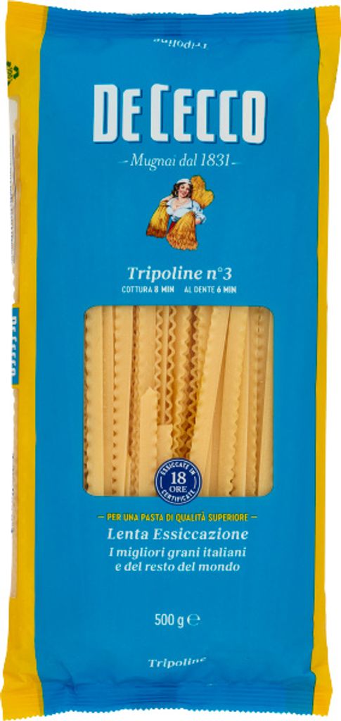 A bag of De Cecco Tripoline n°3 pasta.