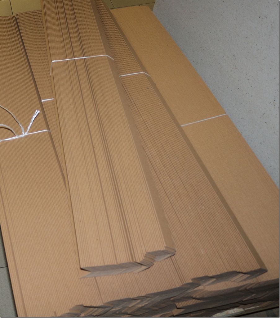 25 Stück Kantenschutzwinkel 30x30x1000mm Vollpappe Kantenschutz Eckenschutz Pappe Dicke 2mm