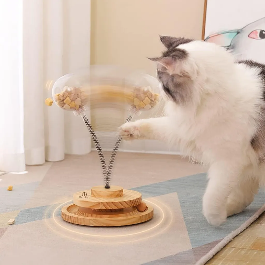 Arbre à chat avec balles suspendues et piste interactive en bois