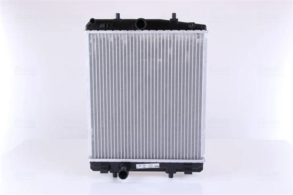 Évitez la Surchauffe avec le Radiateur NISSENS 64687 OE 1330P2 C1 / Aygo