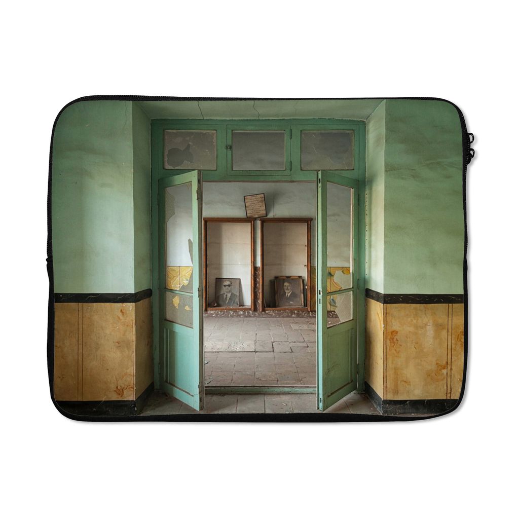 MuchoWow Laptop Hülle 17 Zoll Laptoptasche Tür - Grün - Architektur - Glas - Zipper - Schutzabdeckung