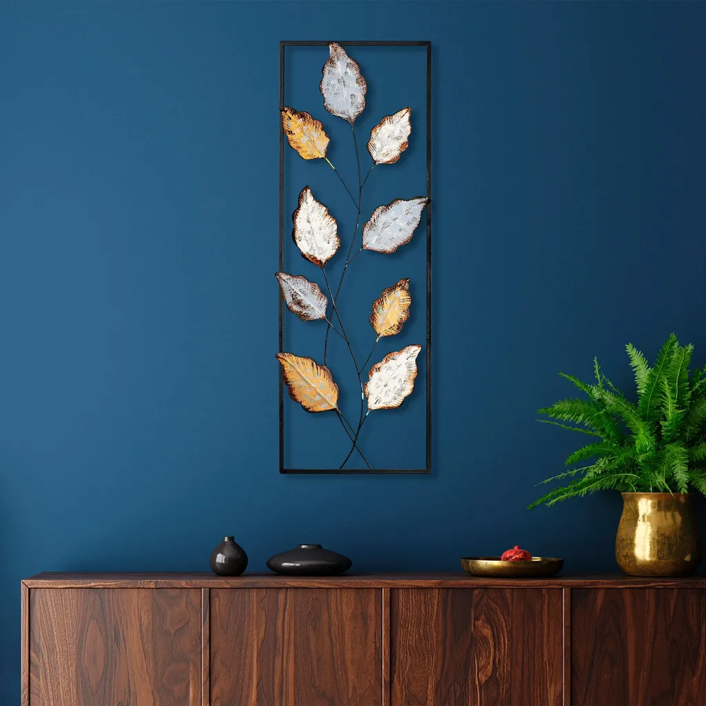 Décoration Murale Métal pour Habiller un Couloir ou un Salon Moderne