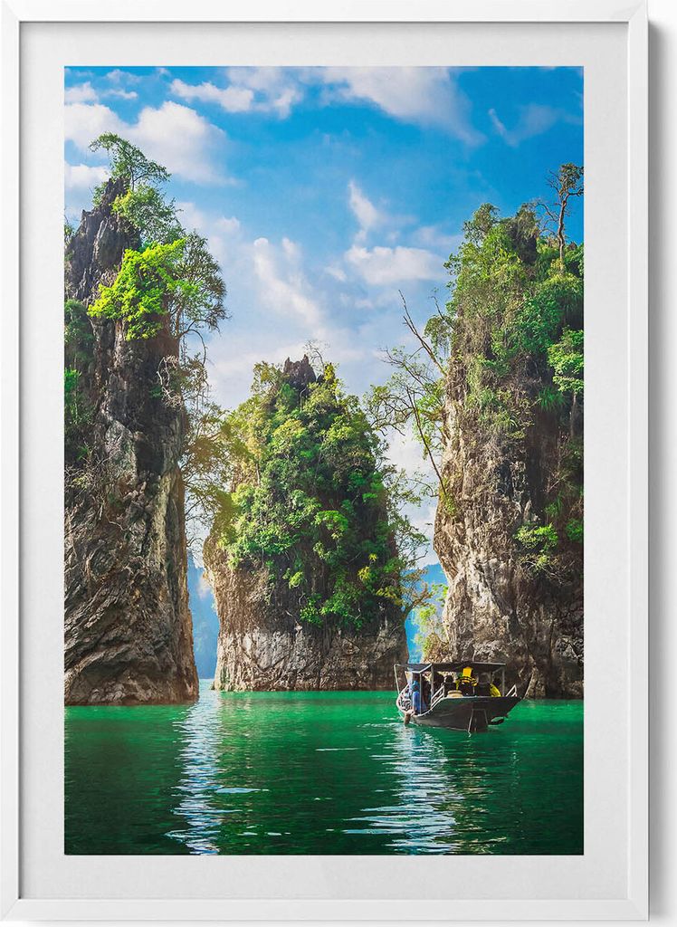 Baum See Natur– Wandbild mit Rahmen – Gerahmtes Bild – Wanddekoration – 70x100 cm – Weiß Rahmen