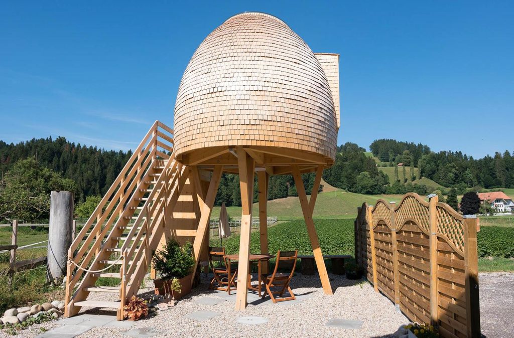 mydays Baumhaus Übernachtung in Ranflüh Bern für 2; Erlebnis verschenken oder selbst erleben; Gutschein für 2 Person(en)