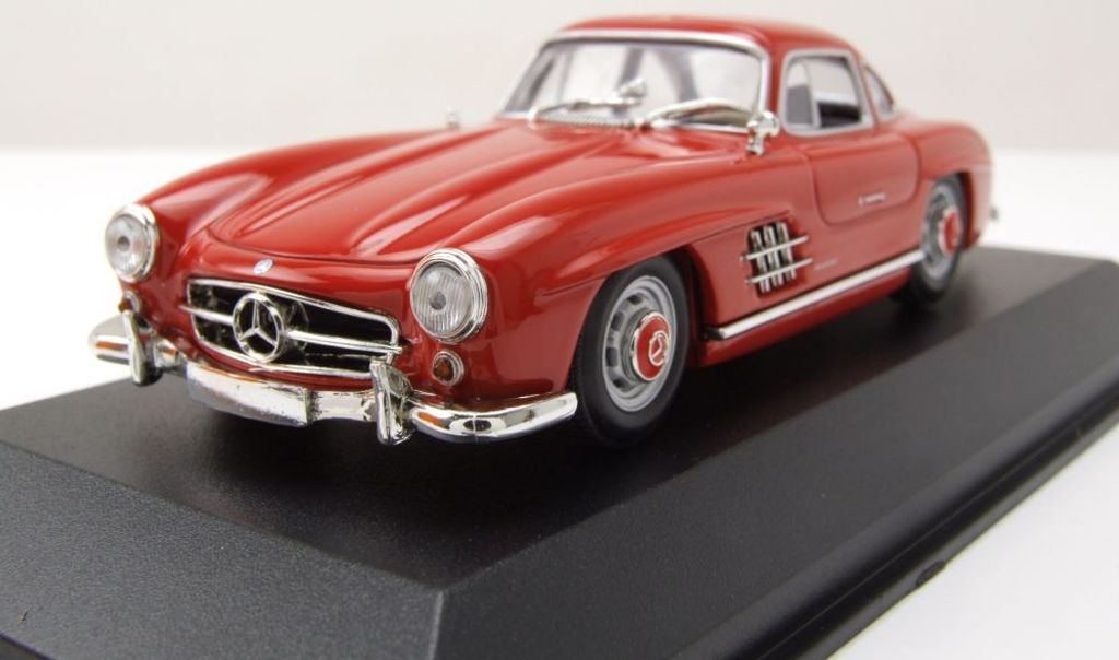 Maxichamps 940039004 Mercedes 300 SL (W198) 1955 rot 1:43