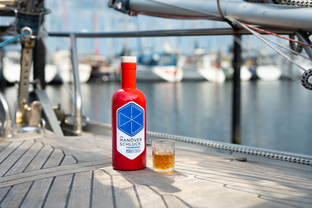 JJs Manöverschluck Tennessee - Weichmütiger Bourbon & Produktbild 4