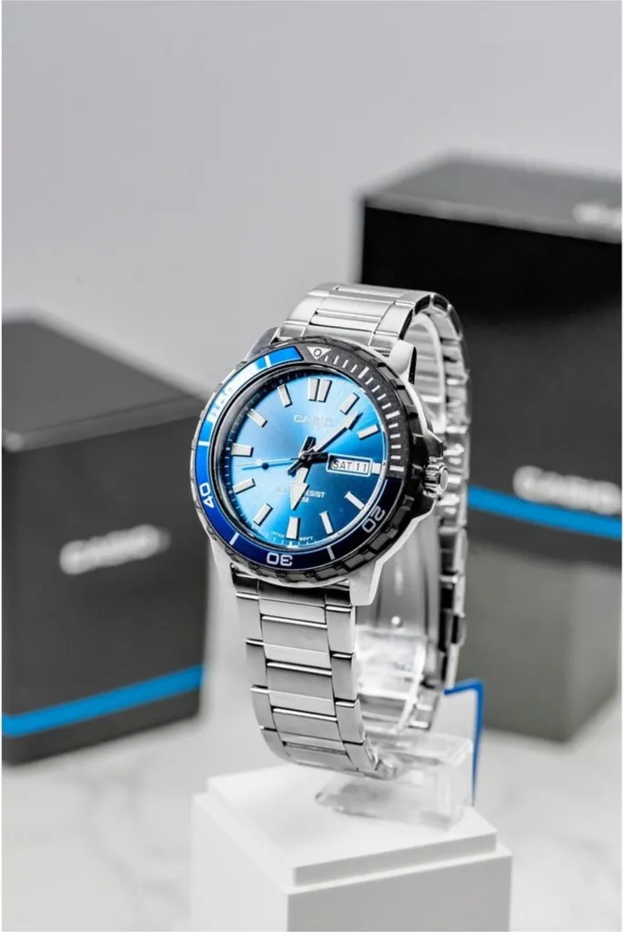 Montre Casio MTD-125D-2A1 Étanche 100m avec Lunette Rotative et Date - 2
