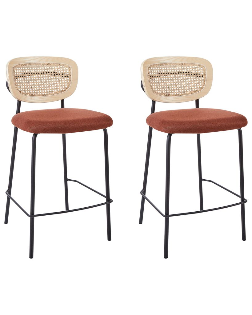 BELIANI Set aus 2 Barstühlen Orange Polyesterpolsterung Naturrattan Wiener Geflecht Rückenlehne Schwarz Metallbeine Armlose Hocker