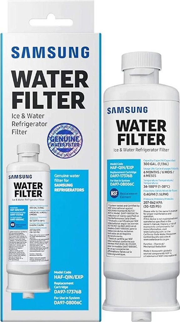 A Samsung water filter and its packaging are displayed against a white background.