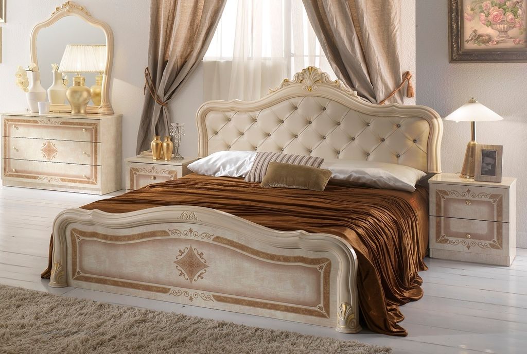 Barock Doppelbett Luisa 180x200 cm in Beige / Walnuss