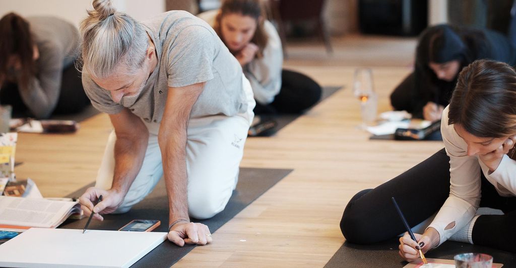 mydays Yoga, Paint & Wine Berlin; Erlebnis verschenken oder selbst erleben; Gutschein für 1 Person(en)