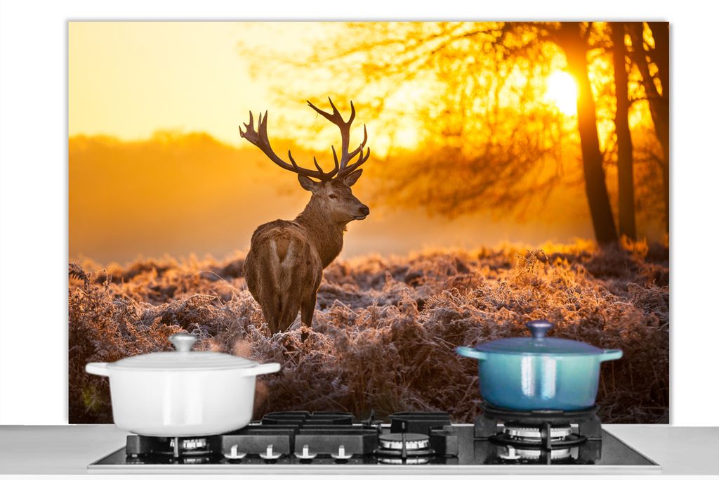 KitchenYeah Spritzschutz Küche - Küchenrückwand - Wandschutz für Herd und Spüle - Hirsche - Winter - Sonnenuntergang 120x80 - Alu-Dibond (A...