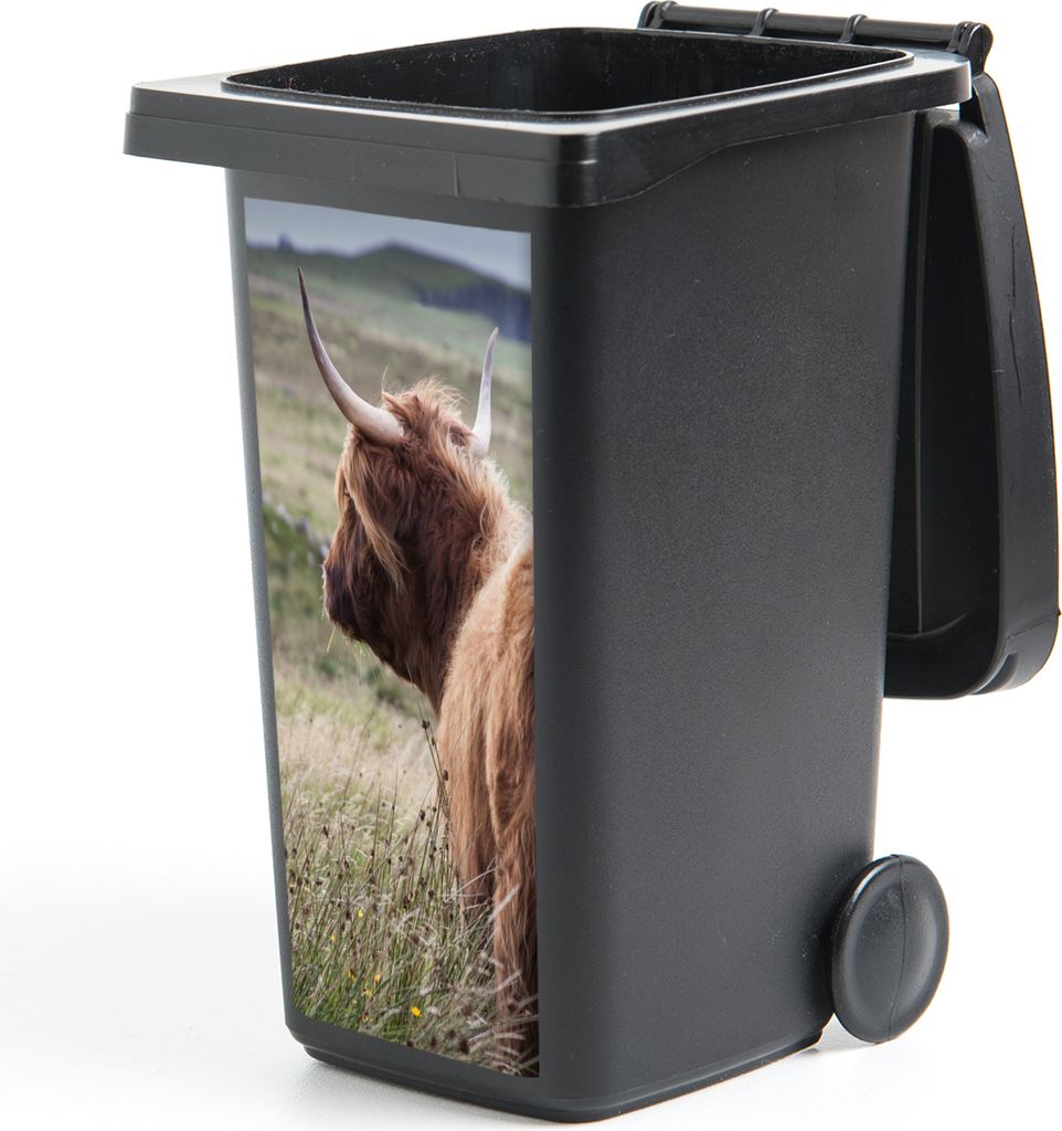MuchoWow Mülltonnenaufkleber Schottische Highlander - Natur - Meer 44x98 cm - Containeraufkleber - Aufkleber - Mülltonnen-Aufkleber