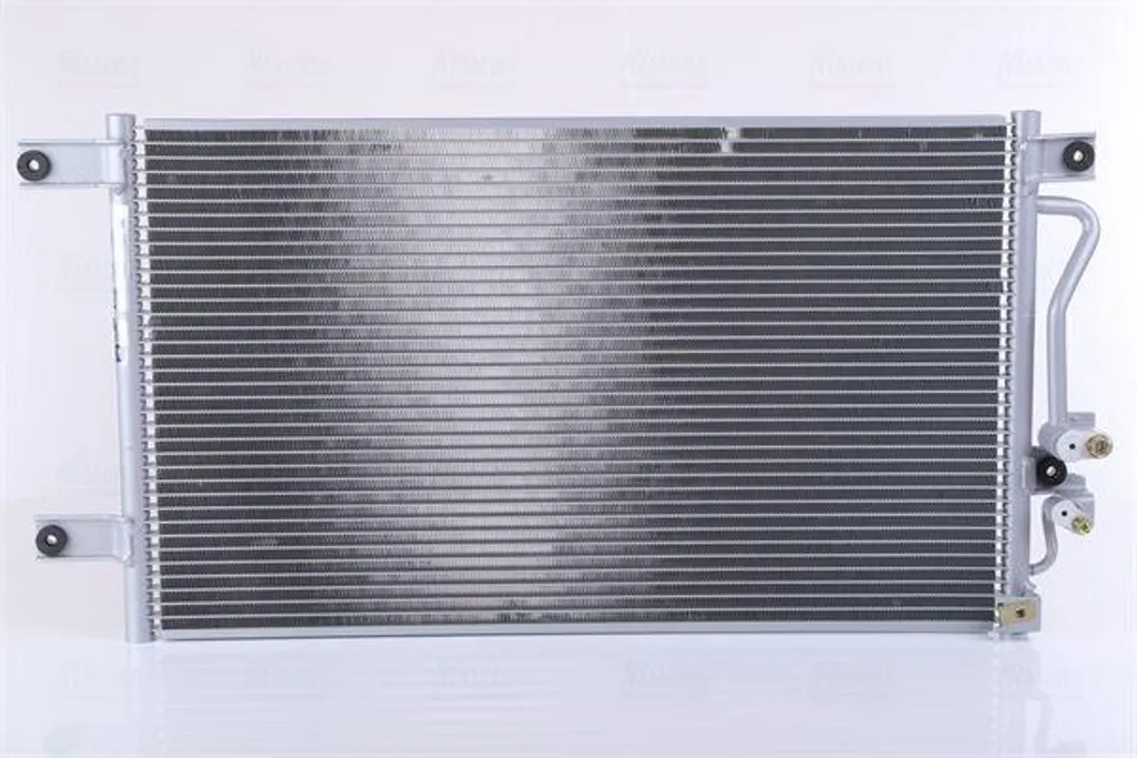 Condenseur de clim Pajero NISSENS 94790 pour un habitacle frais et sain