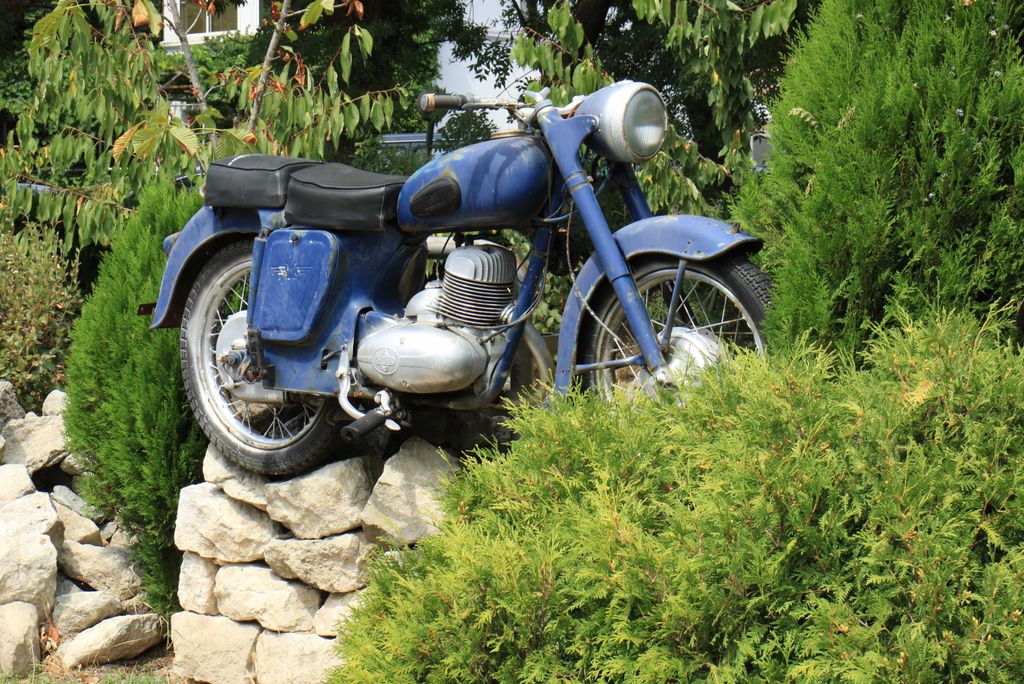 hansepuzzle 42113 - Motorrad Puzzle, 2000 Teile, Fortbewegung, 90,0 x 60,0cm mit hochwertiger Aufbewahrung, Kartonbox & Beutel