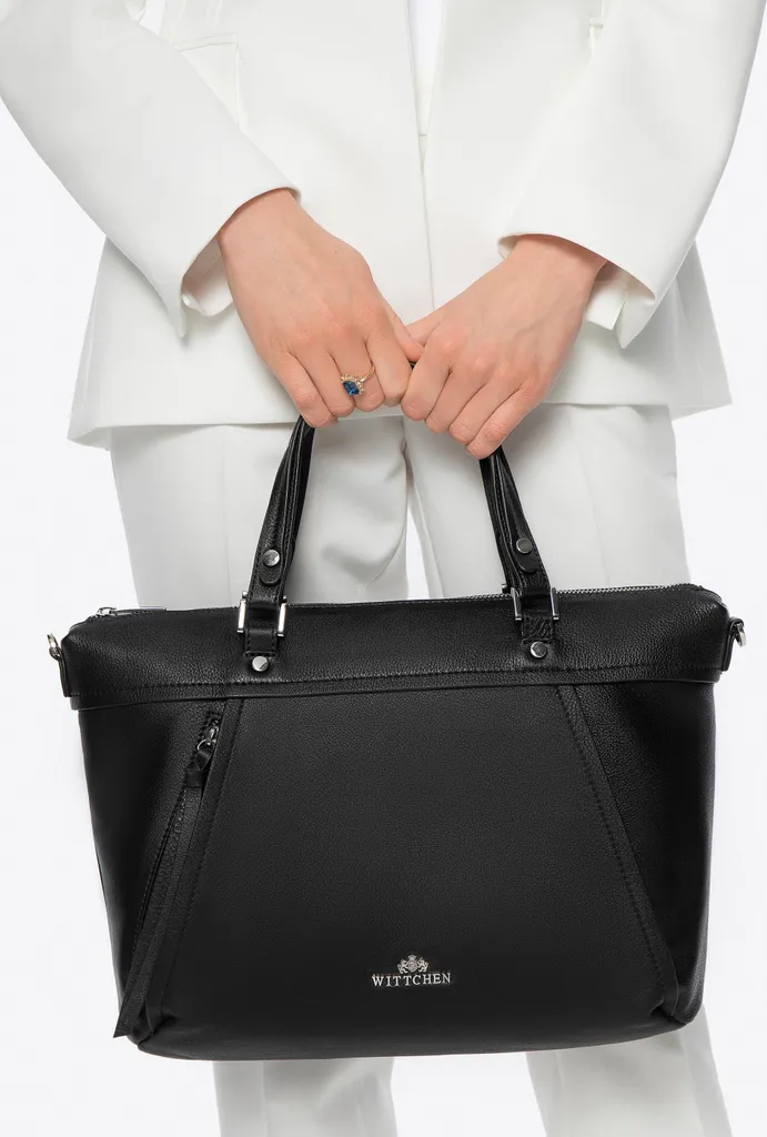 Sac cabas noir en cuir pour le travail et le shopping chic avec pompon