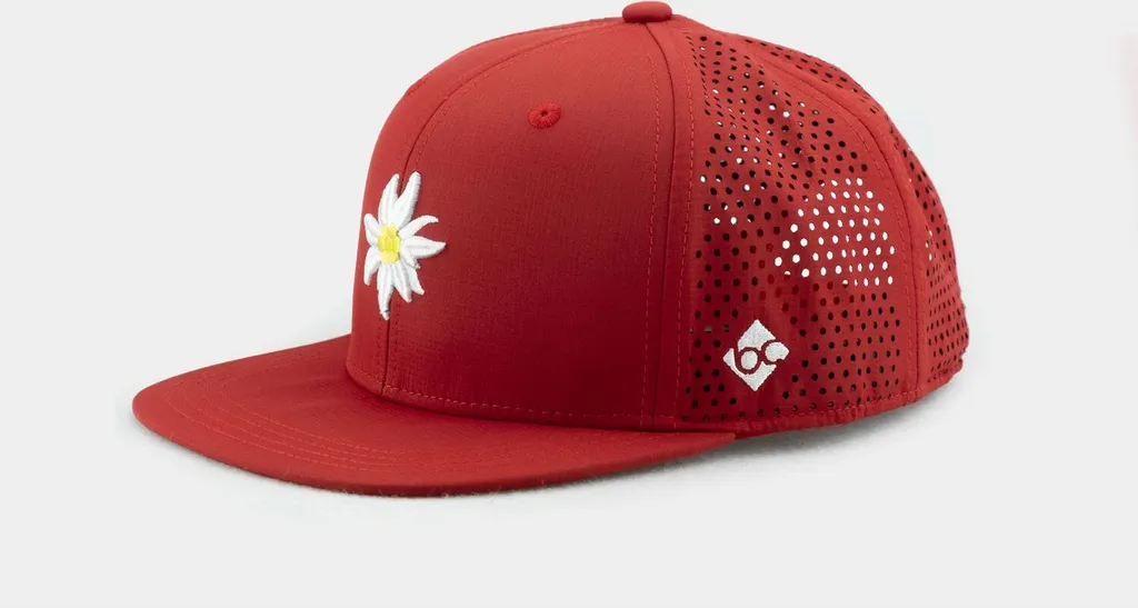 Casquette Snapback Bavarian Caps Rouge à Visière Plate et Edelweiss