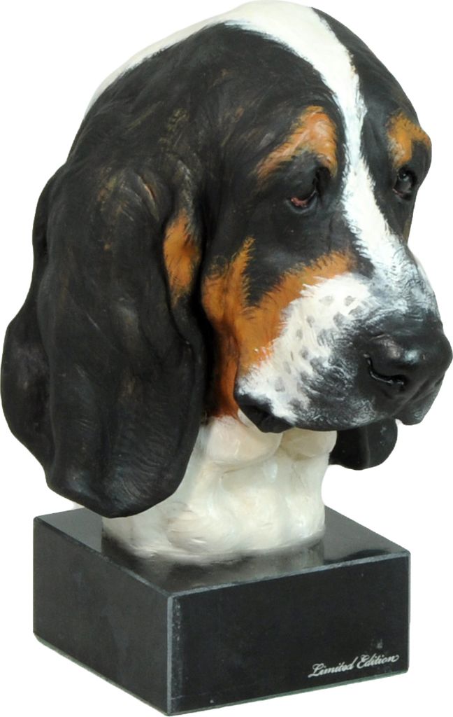 Basset Hound I - bemalte Figur, Statue, Skulptur, vom Künstler hergestellt, Marke Art-Dog