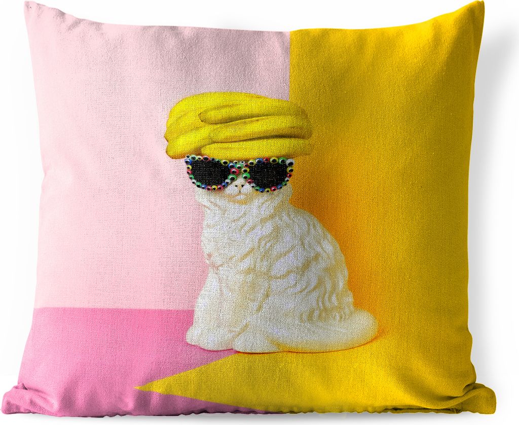 MuchoWow Outdoor Kissen - Katzenstatue mit Bananen - 50x50 cm - Wetterfest - Lounge Kissen - Komfortabel - Kissen mit Bild