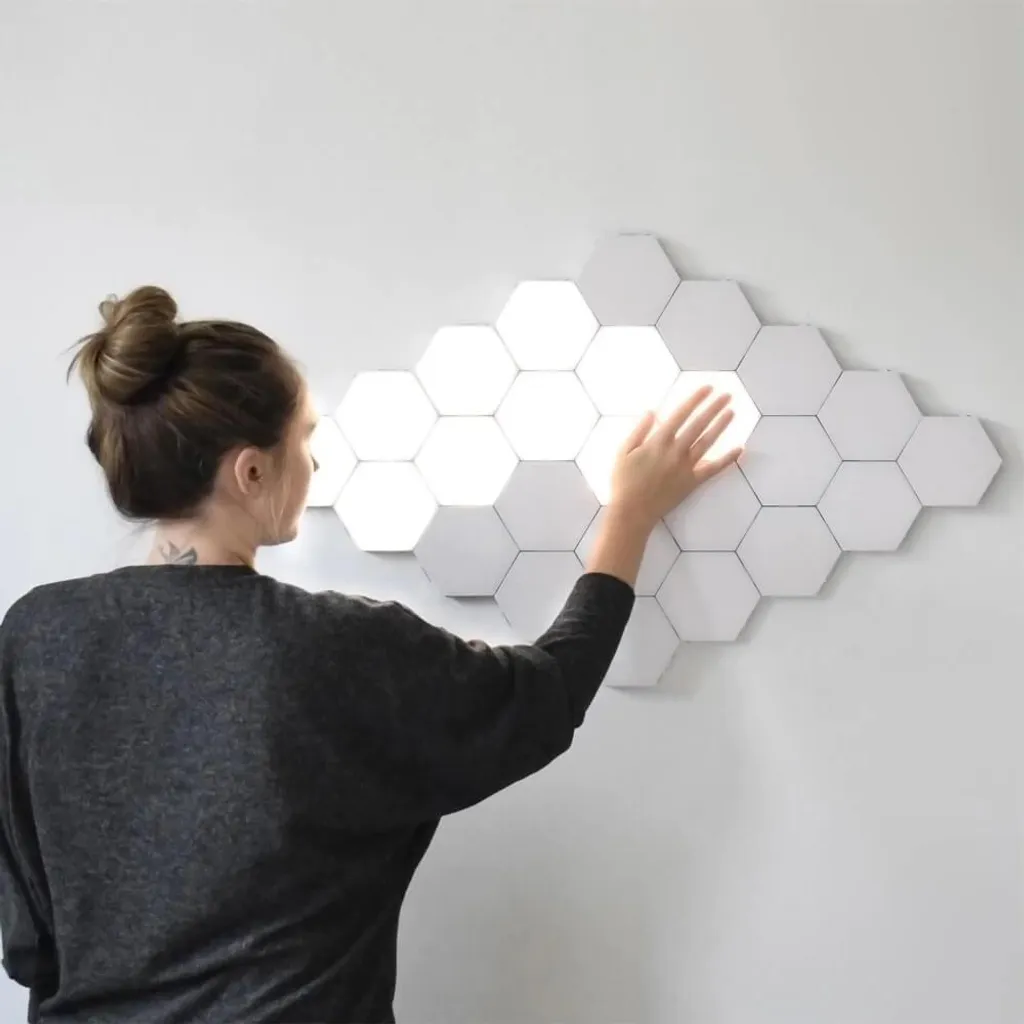 Éclairage mural hexagonal 10 modules LED RVB Tactile pour Intérieur