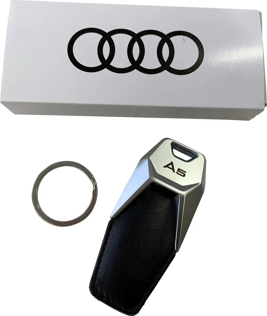 Porte-clés Audi A5 Premium gravé : finition luxe pour modèles Audi 8T et F5