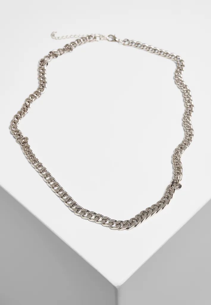 Urban Classics Collana Lunga Argento: Storia di uno Stile Senza Tempo - 6