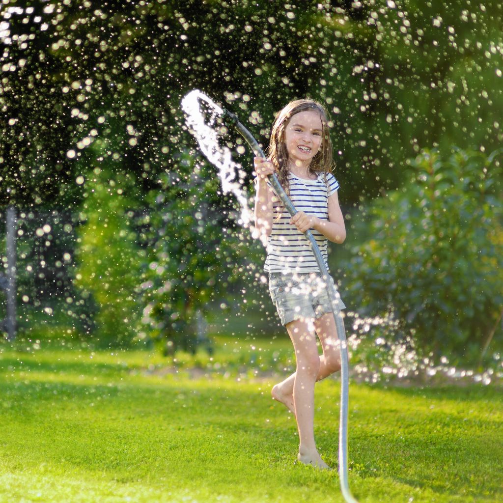 Relaxdays Schlauchwagen XL Aus Metall – Fahrbare Schlauchtrommel Für 60m Gartenschlauch, Mit Kurbel & 4 Profilrädern, 90° Abrollen, Braun