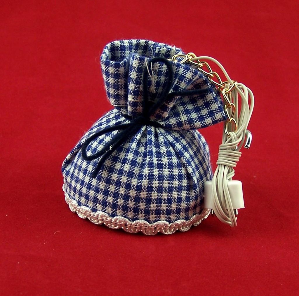 Deckenleuchte aus blaue Stoff 1:12, von Kahlert Für 3,5V Trafos. 5 cm.