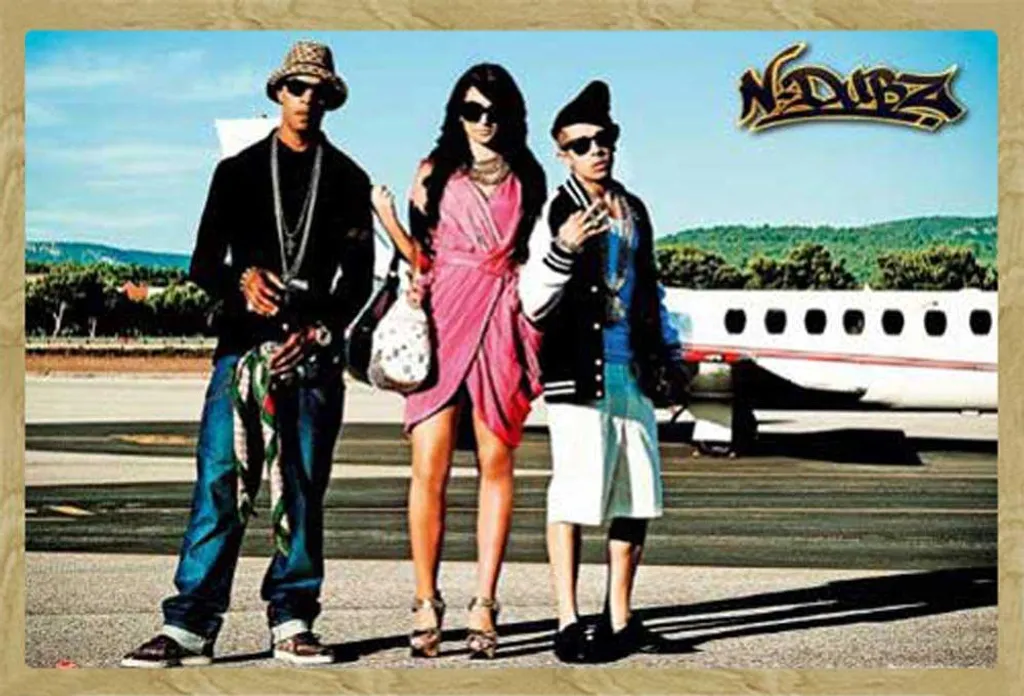 Protégez votre Poster N-Dubz avec le Cadre Shinsuke MDF Vitre Incassable