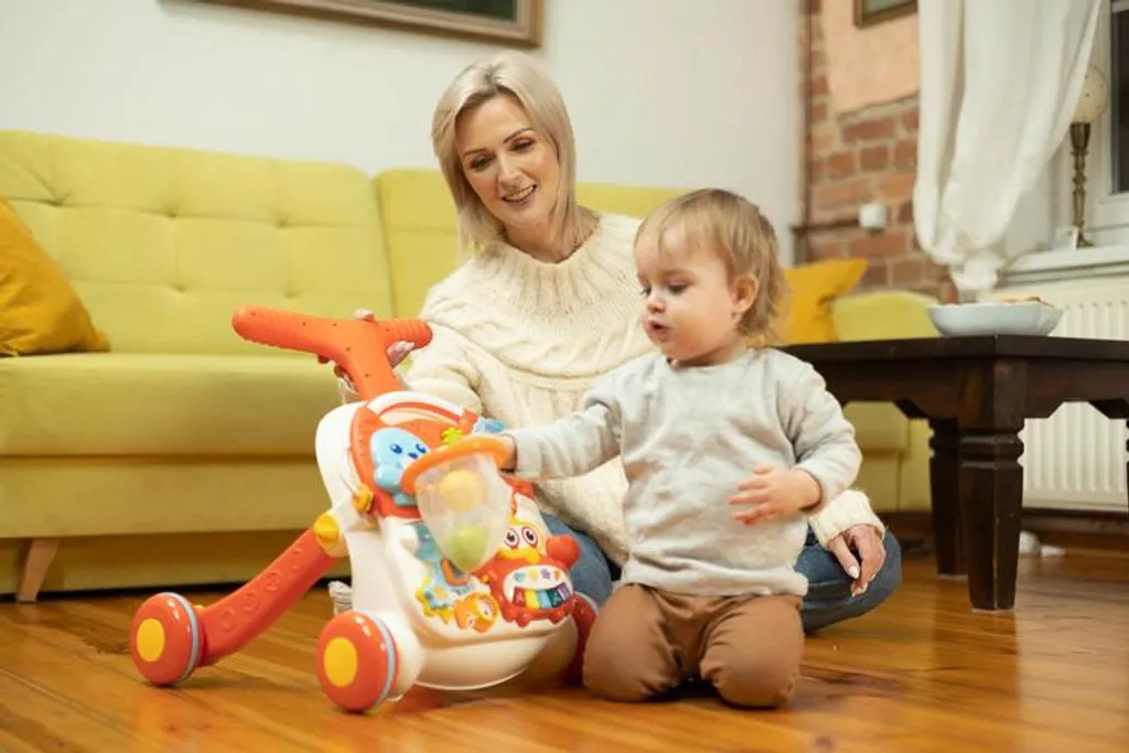 Pousseur bébé interactif TOYZ rose 2en1 table activités modulable - 16