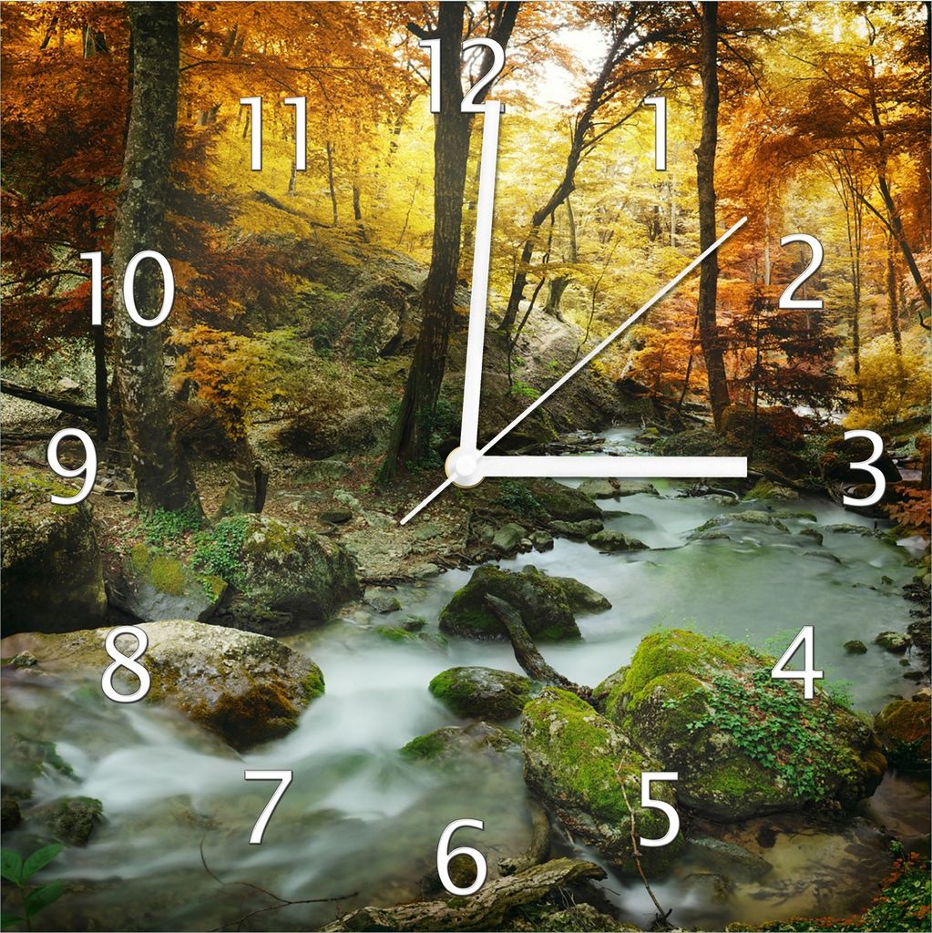 Wallario Design Wanduhr Wasserfall mit moosbedeckten Steinen im Herbstwald aus Echtglas, Größe 30 x 30 cm