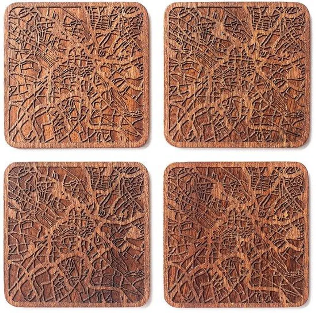 Sous-verres bois sapelli anti-taches, plan de ville gravé, artisanat x4