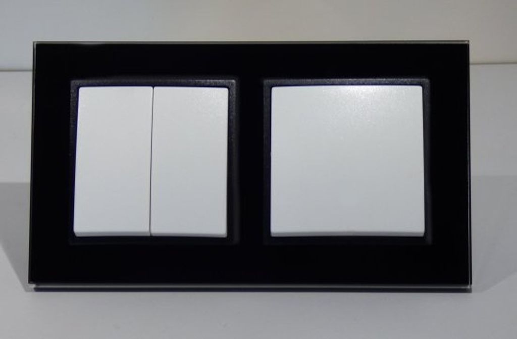 7972 Abelka Nuovo schwarz GLAS Wechsel- + Serienschalter