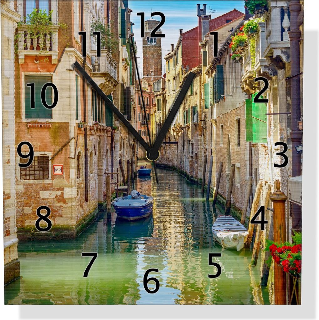 Wallario Design Wanduhr Urlaub in Venedig Kanal zwischen bunten Häusern aus Aluverbund, Größe 30 x 30 cm